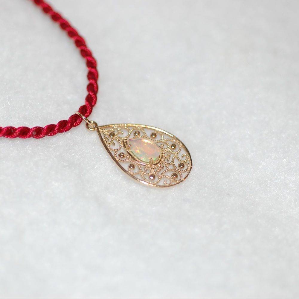Filigree Gold Opal pendant